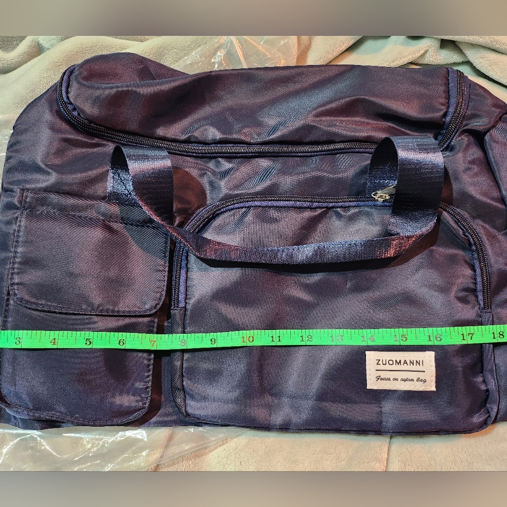 609. New travel or overnight bag